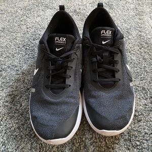 Nike flex experience RN running shoes women’s 9.